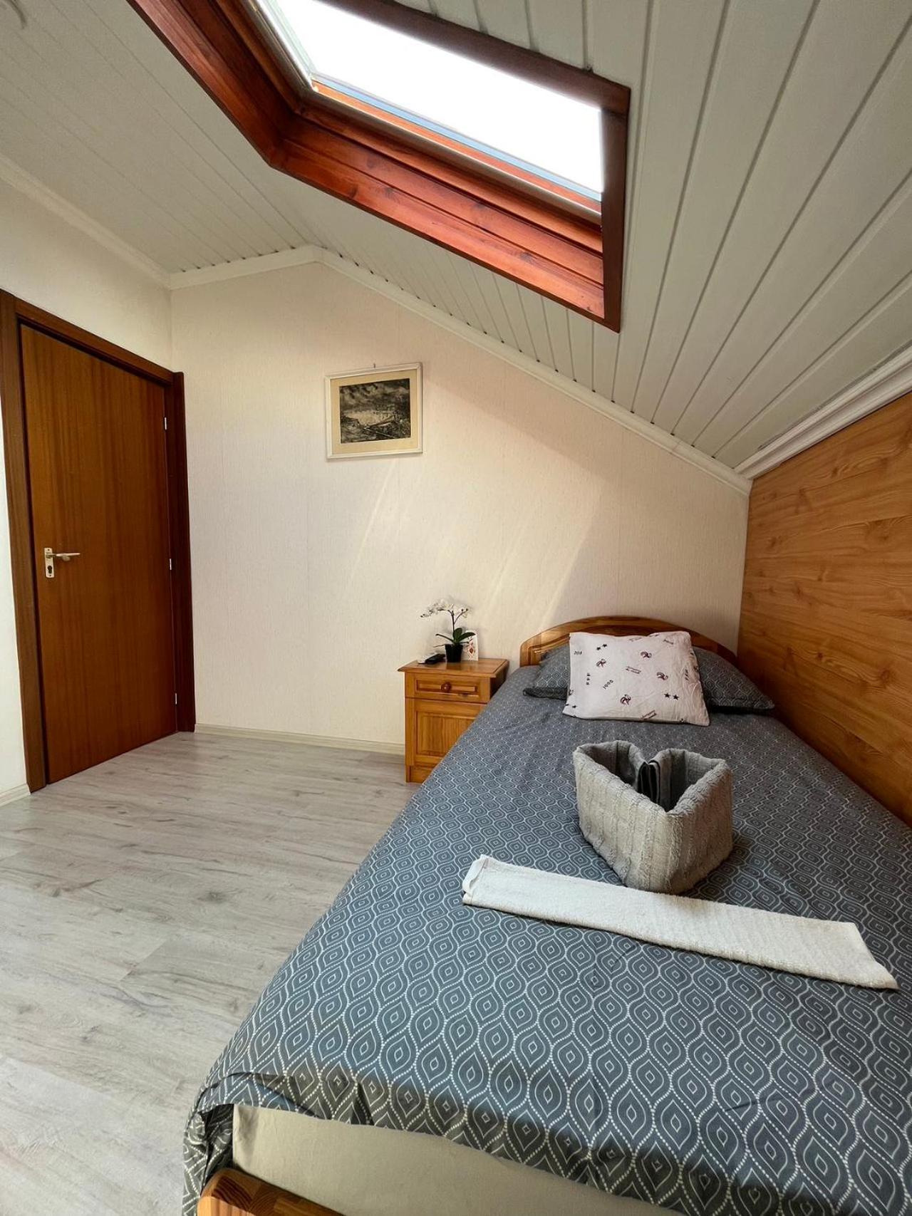 Tang House 唐舍 Otel Budapeşte Dış mekan fotoğraf